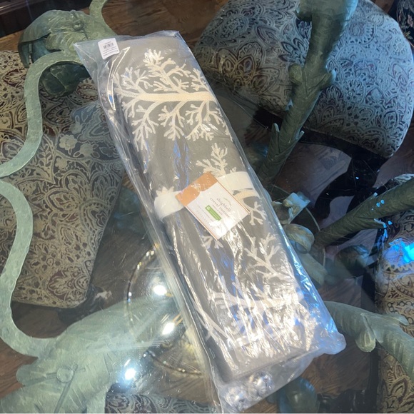 NWT pottery barn Sleigh Bell Crewel Embroidered Cotton Table Runner 18x108” Gray - Picture 5 of 5